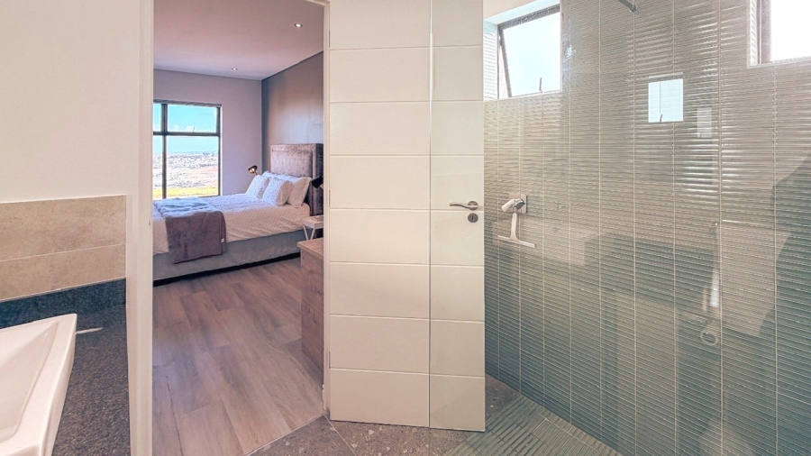 3 Bedroom Property for Sale in Mount Royal Golf Estate Western Cape